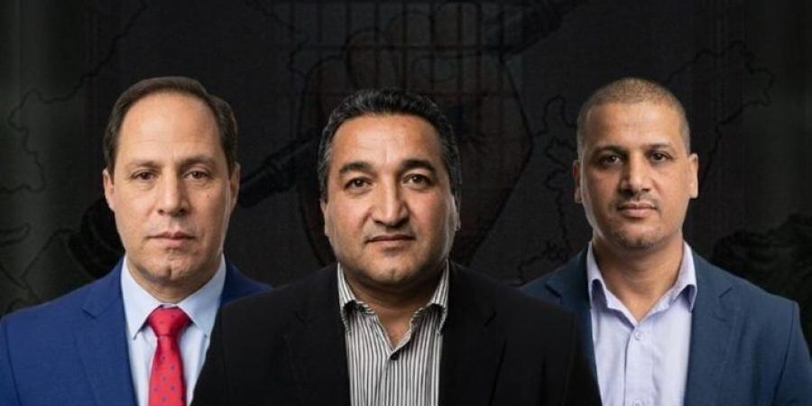 إحالة قضية الصحافي عبد العالي مزغيش على محكمة الجنح في الجزائر… وتساؤلات عن قضايا عبد الوكيل بلام وحسان بوراس و مراد أتميمو