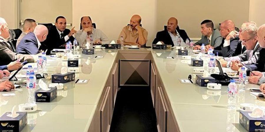 مصانع الدرفلة وممثلو الصناعات الهندسية يناقشون تداعيات قرار فرض رسوم على واردات البيليت