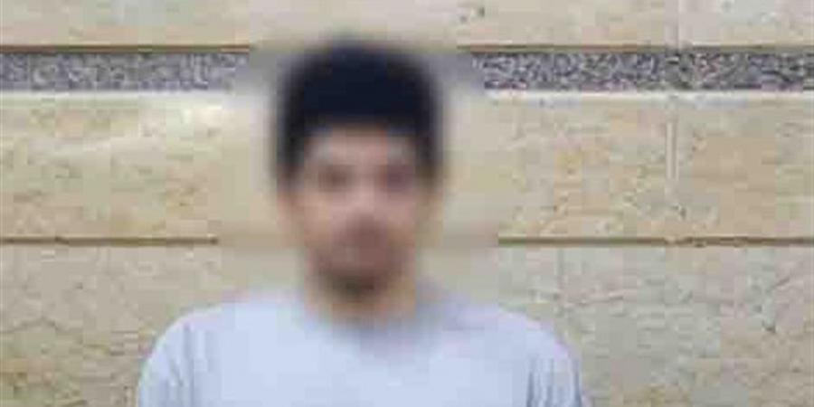 ضبط عاطل بالشرقية يدير صفحات للنصب على المواطنين بانتحال صفة فتاة