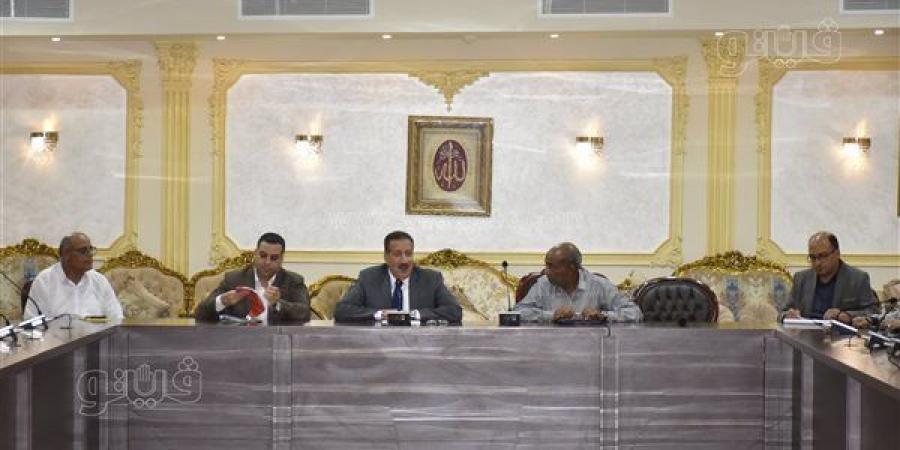 «لا وقت للتأخير»، محافظ بورسعيد يوجه بسرعة حسم ملفي تقنين الأراضي والتصالح (صور)