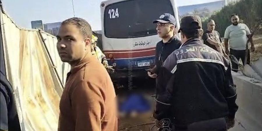 النيابة تعاين حادث الدائري بعد مصرع 3 أشخاص وإصابة آخر (فيدبو)