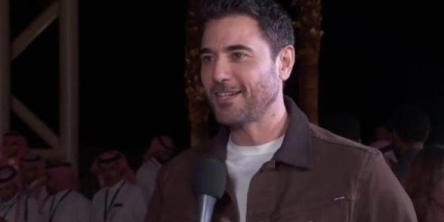 أحمد عز ومنة شلبي في إستوديو مصر من أجل فيلم "فرقة الموت"
