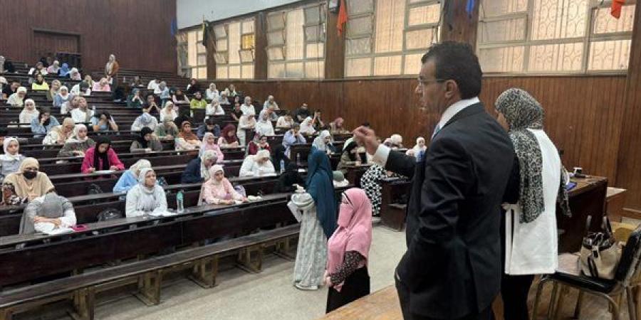 عقد امتحانات القبول بكلية الاداب بمرحلة الدراسات العليا لكل الأقسام
