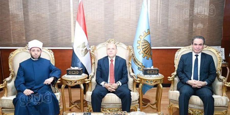 احتفالًا بالعيد القومي الـ 228، محافظ الغربية يستقبل وزير الأوقاف ورئيس الهيئة الوطنية للإعلام