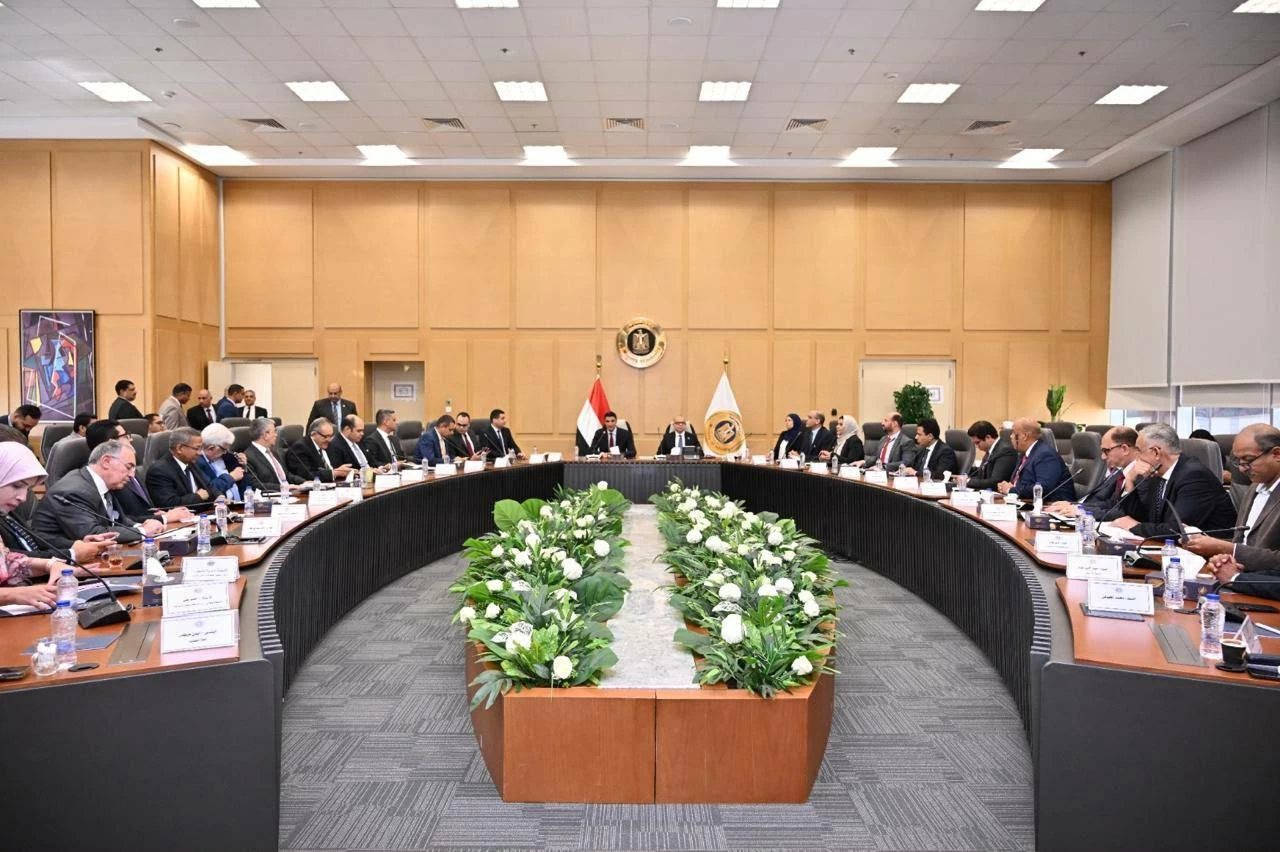 وزيرا الصناعة والاستثمار: اهتمام متساوي بجميع مراحل صناعة الحديد والصلب لتحقيق التكامل وحماية الاستثمارات