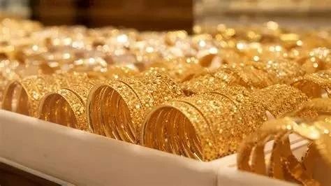 «الفائدة ترفع والجرام يتراجع».. كواليس تراجع أسعار الذهب بعد قرار «المركزي» المفاجئ