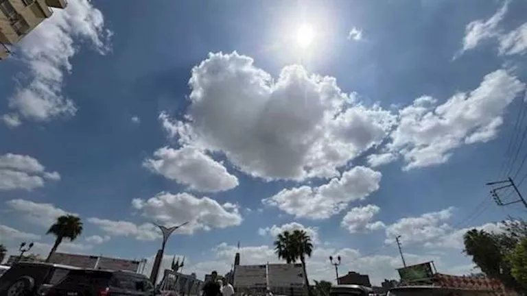فرص لأمطار وشبورة.. الأرصاد تكشف تفاصيل الطقس حتى الإثنين المقبل
