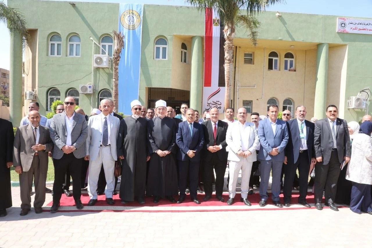 بحضور مفتي الجمهورية.. إنطلاق فعاليات المؤتمر العلمي الدولي الأول لكلية البنات الأزهرية بالعاشر