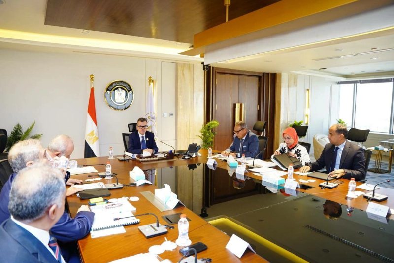 «بعضها يعود للثمانينيات».. وزير التخطيط: بنك الاستثمار القومي نجح في إنجاز تسويات تاريخية