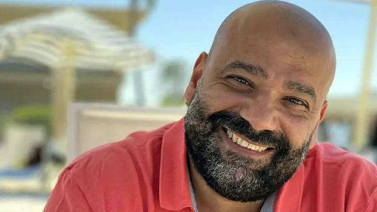المنتج عبد الله أبو الفتوح يثير الجدل برسالة: "مش عارفين نشتغل".. والنجوم يعلقون