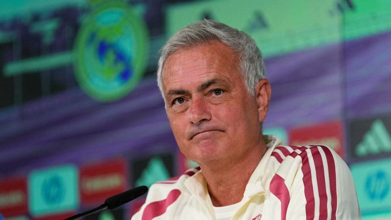 نتيجة الكلاسيكو تحسم مستقبل مورينيو مع ريال مدريد