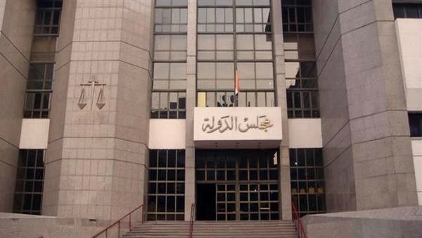 أساءت لمديرها على «فيسبوك».. خصم 15 يومًا من أجر معلمة ببني سويف بسبب منشور (تفاصيل)