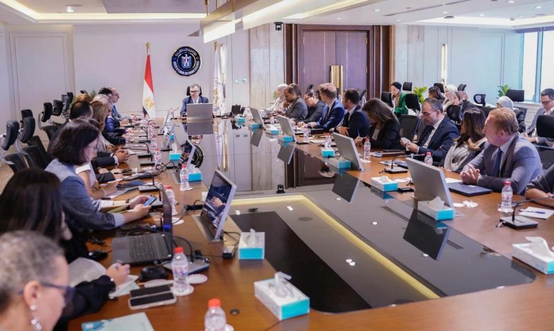 «التخطيط» تستعرض التطورات وملامح البرنامج الوطني للتحول الاقتصادي مع مؤسسات التمويل ووكالات التصنيف الدولية