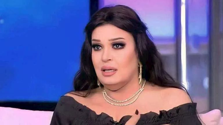 فيفي عبده: "حالتي النفسية مش أحسن حاجة وقاعدة أتوسل لـ ربي"
