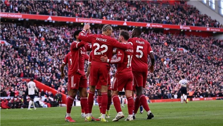 تشكيل ليفربول لمباراة برينتفورد في الدوري الإنجليزي