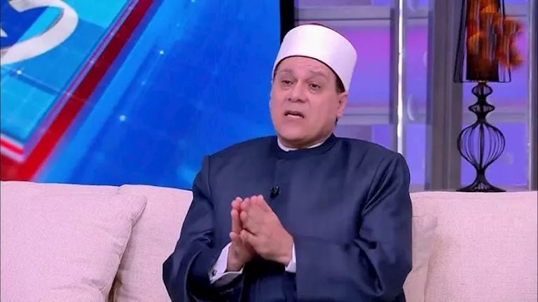 موقفٌ مسؤول.. مظهر شاهين يعلق على دعوة شيخ الأزهر لتشكيل لجنة حكماء لإنهاء الحروب