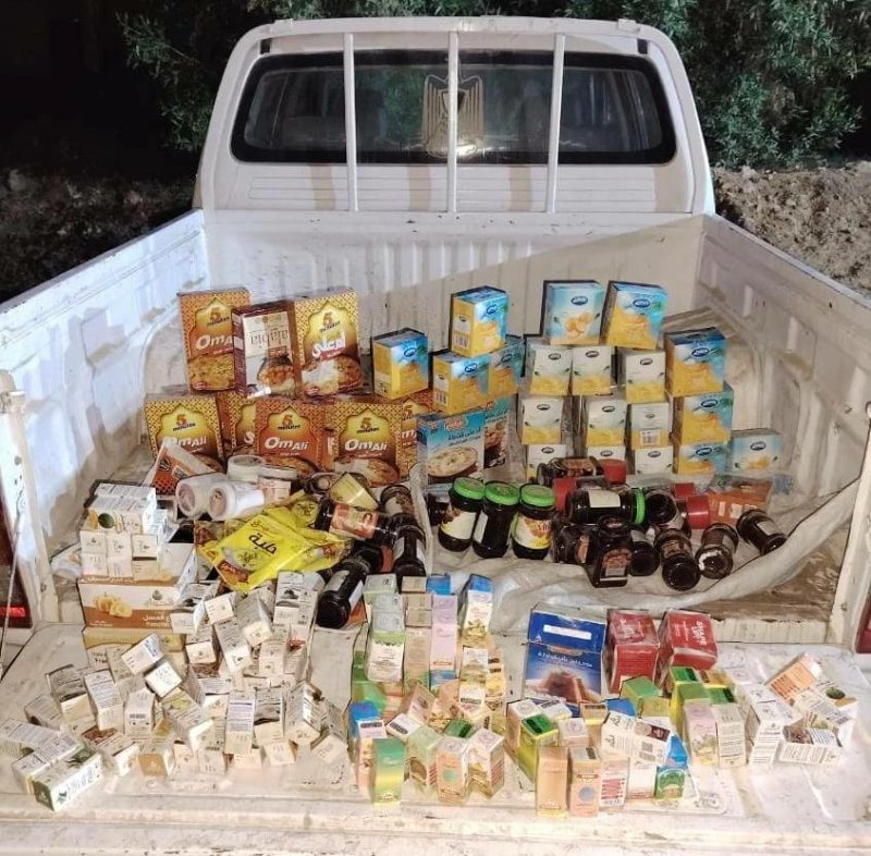 ضبط 2 طن و25 كيلو شطة مجهولة المصدر ونصف طن دقيق مدعم و445 عبوة أغذية منتهية الصلاحية بالفيوم