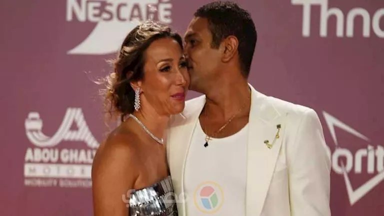 قبلة آسر ياسين ورقص تامر هجرس وموقف محرج لجميلة عوض بافتتاح الجونة - صور