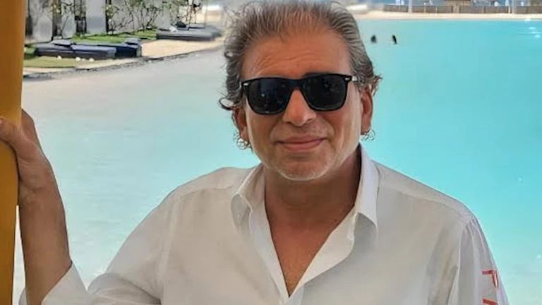 خالد يوسف عن مشهد حورية فرغلي في كلمني شكرًا: "قلعت بالفعل"