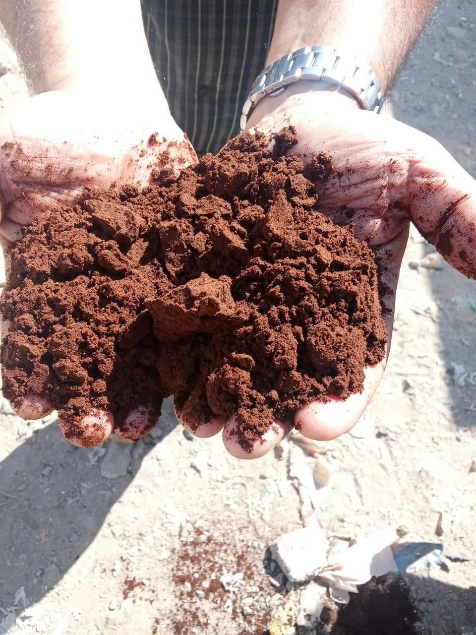 ضبط 2 طن بن مجهول المصدر و1200 لتر سولار قبل بيعها بالسوق السوداء في الفيوم