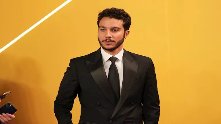 نور النبوي يرقص مع أهالي الأقصر في كواليس تصوير فيلم ولا كان عالبال