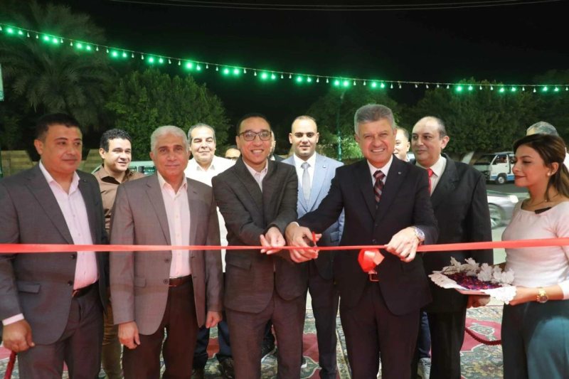 نائب المحافظ يفتتح معرض «أوكازيون دمياط للأثاث» على كورنيش النيل بمشاركة 25 عارضًا
